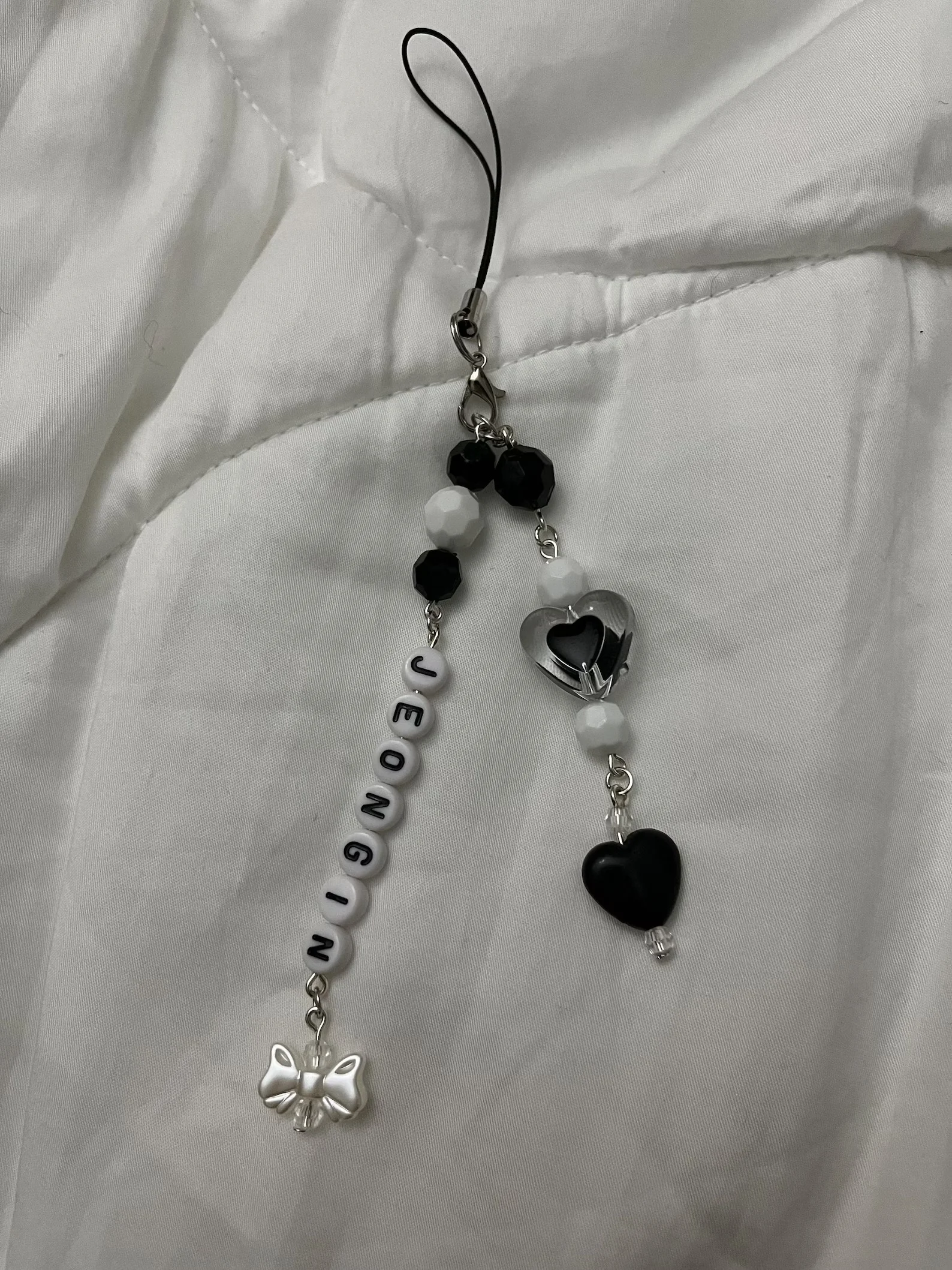 Handmade Beaded Cell Phone Lanyard, K-POP inspried Jewelry Keychain, skz Letter Charm view 4