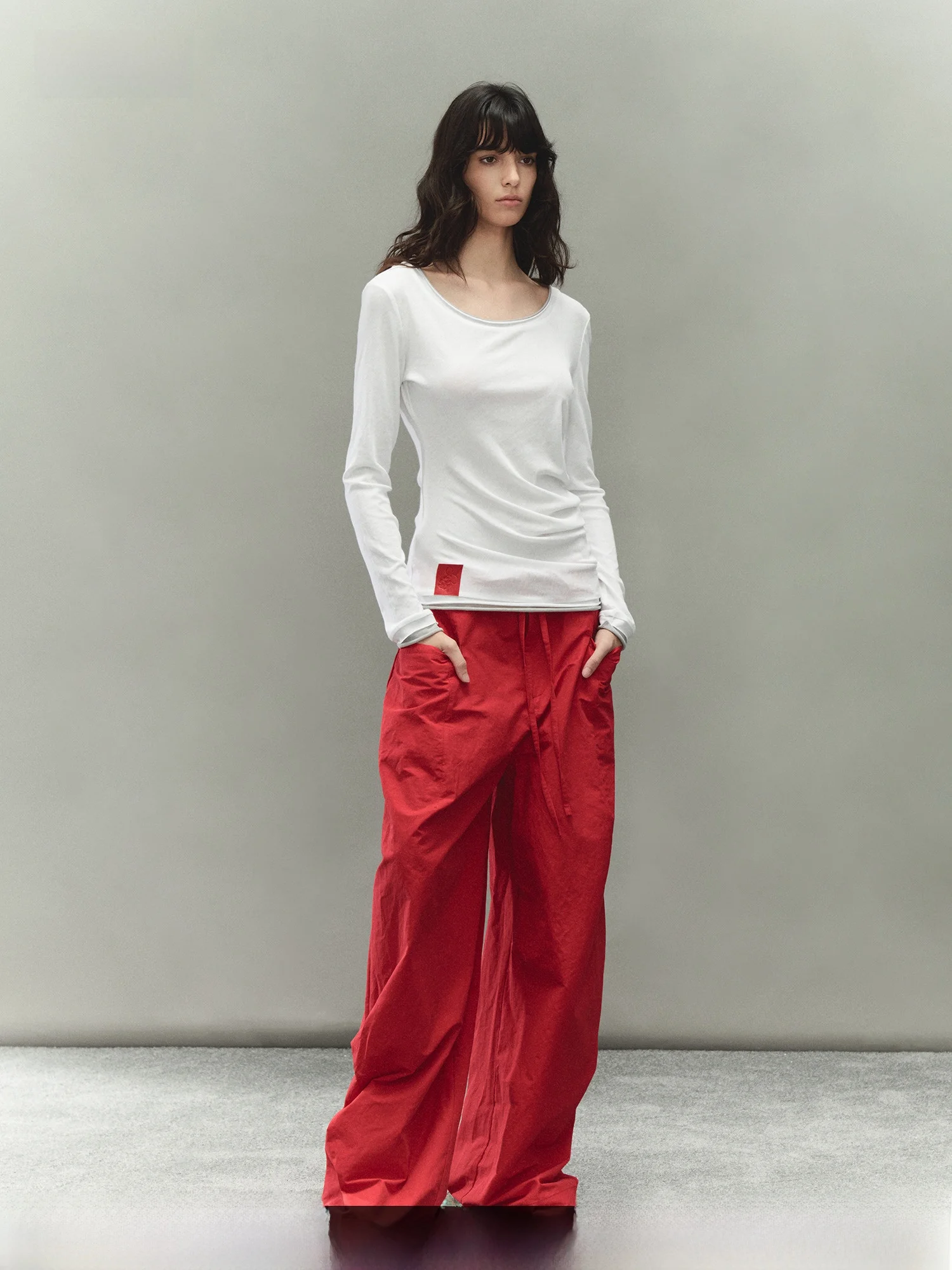 

Свободный универсальный цветной топ с потертостями и диагональными овальными плечами Ne Multi Wear Long Sve T irt Top для женщин, повседневный топ...