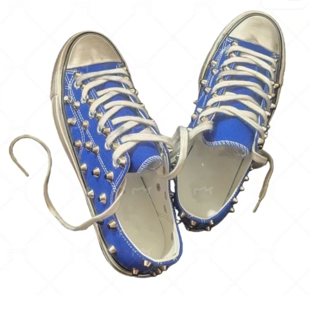 

Синие парусиновые туфли в стиле хип-хоп с заклепками в стиле хип-хоп, панк, низкие кеды для мужчин и женщин, удобная повседневная обувь для пар, размеры 35-44