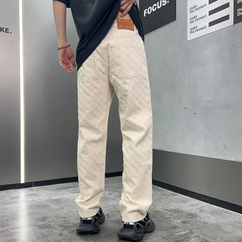 Calça jeans bordada com encaixe branco-creme masculino, moda de rua, tendência hip-hop, perna larga, reta, estilo coreano, calça casual