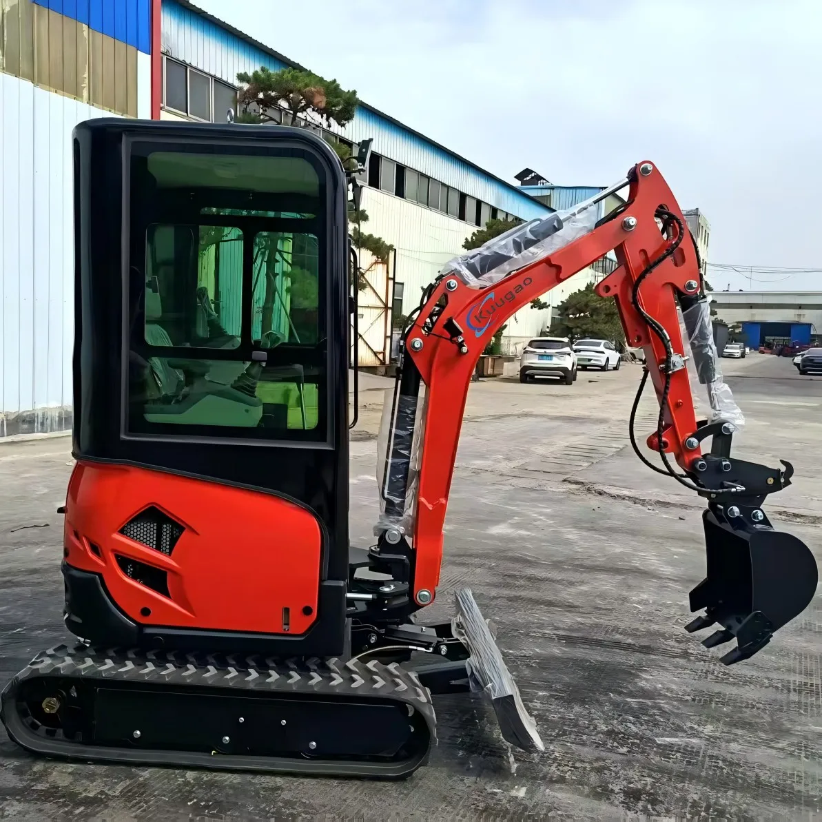 China 2 Ton 1.8 Mini Excavator Free Shipping Customized Multi-function Kubota Engine Digger Small Crawler Farm Excavators Home