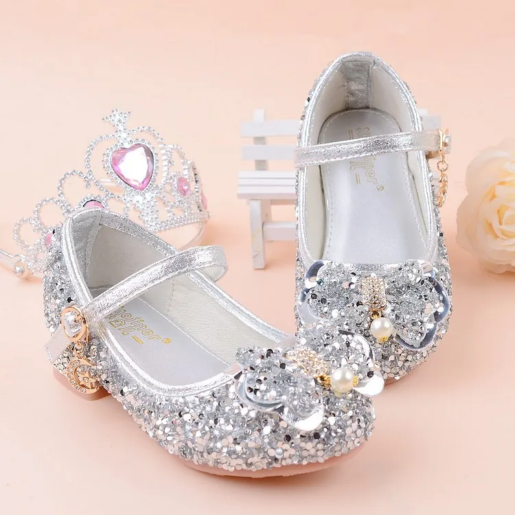 

2022 Princess Kids Leather Shoes Flower Casual Glitter Children High Heel Butterfly Knot Crystal Girls Student Performance Shoes