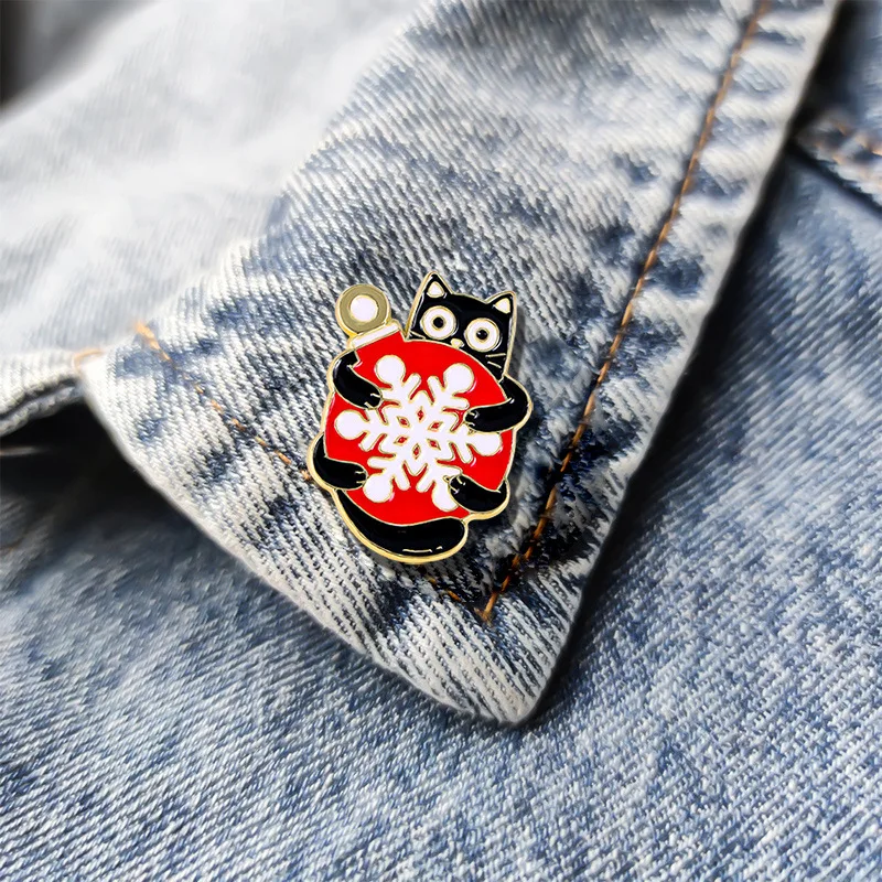 Creative Christmas Brooch Cute Cartoon Black Cat Christmas Tree Metal Pin Badge Diy for Clothes Bags