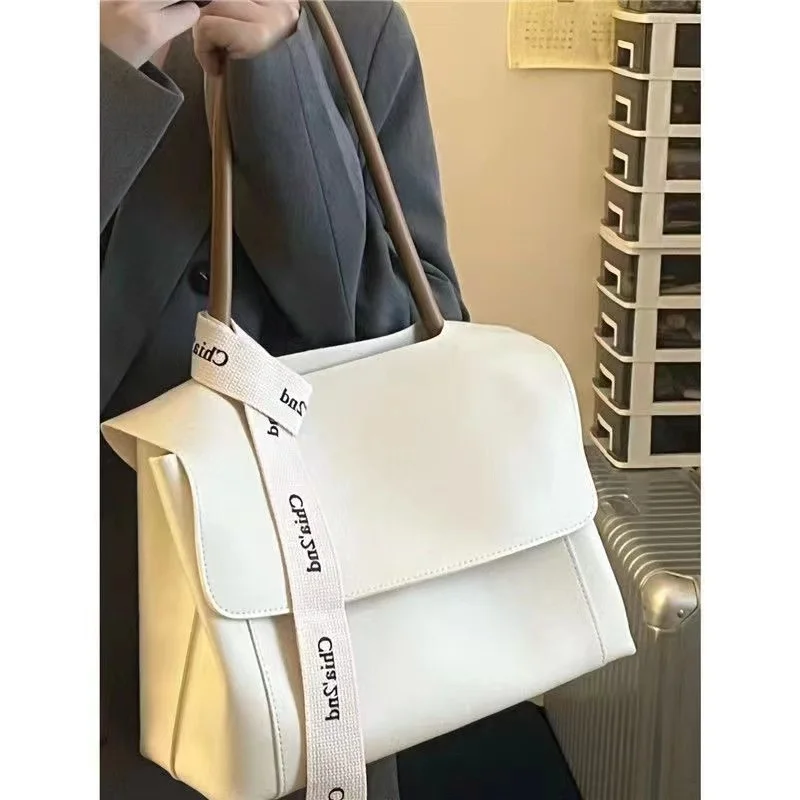 Bolso de mano de gran capacidad para mujer, bolso cruzado de moda versátil, bolsos de hombro de viaje simples de alta calidad, nuevo estilo