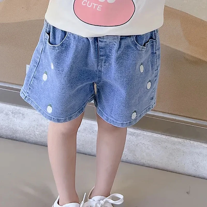 

Girls Shorts Summer New Style Female Baby Jeans Middle Small Children Elastic Waist Denim Shorts Casual Children's Clothing