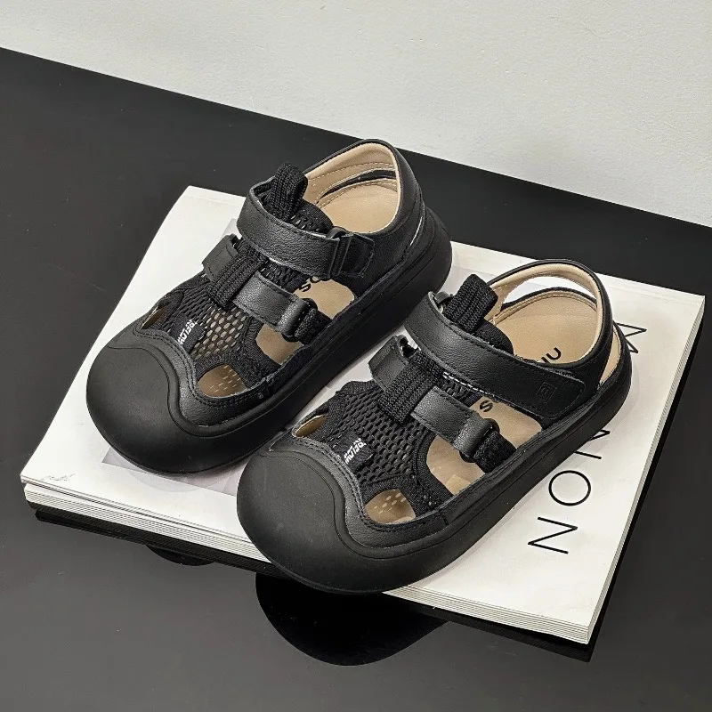 

2025 Spring Summer Boys' Covered Toe & Cut-Out Sandals Breathable Mesh Sports Sandals Ages 3-12 Durable Anti-Slip Soles