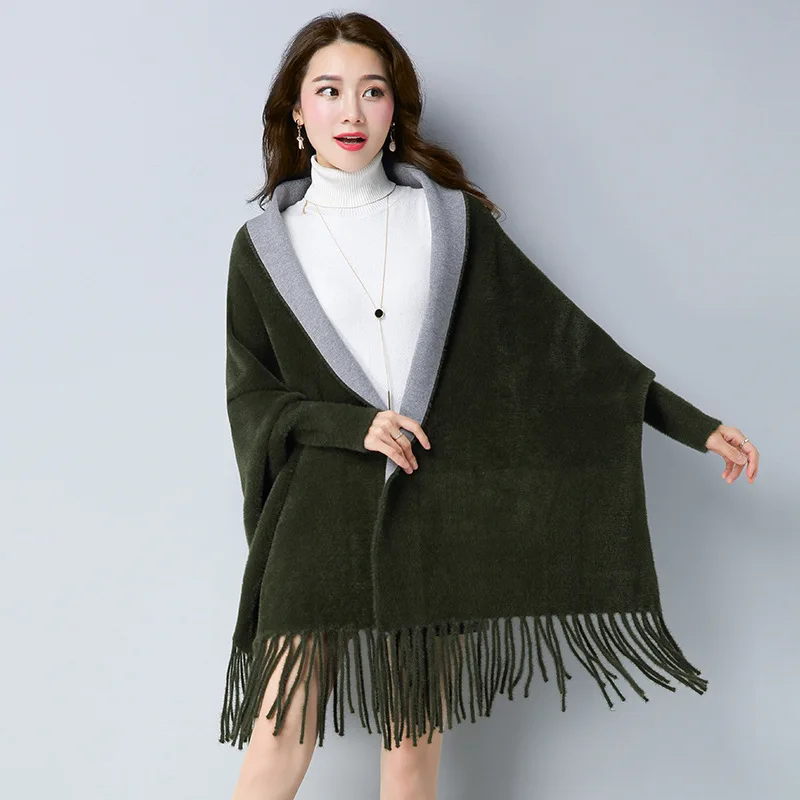 New Style Women Tassel Knitwear Autumn Winter Warm Long Poncho Capes Inside Knitted With Outside Velvet Out Streetwear Overcoat