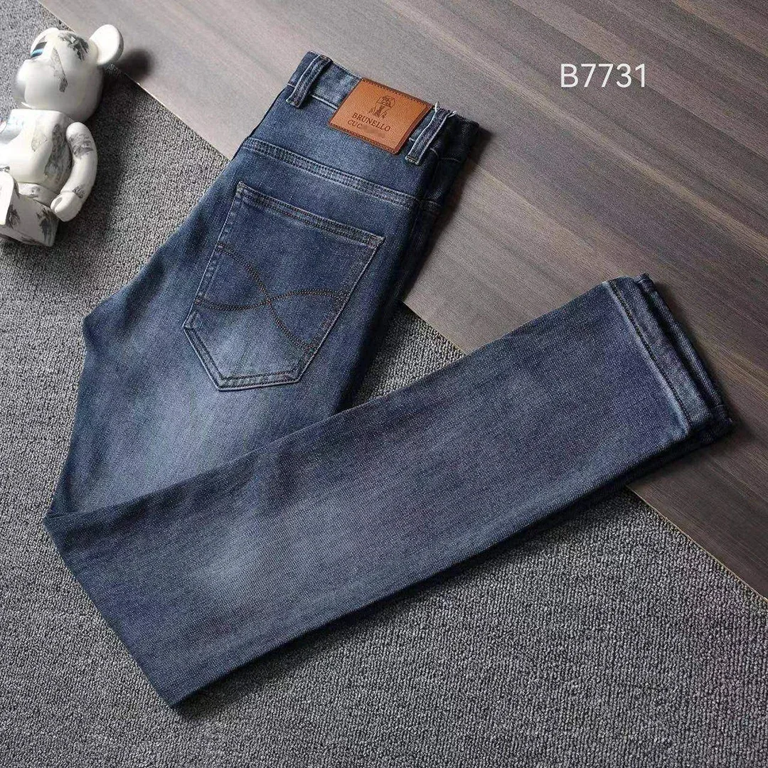 Jeans men 2024  Stir frying  New Elastic Fashion embroidery size 29-42 Straight long pants leather label Old Money  Italian lion