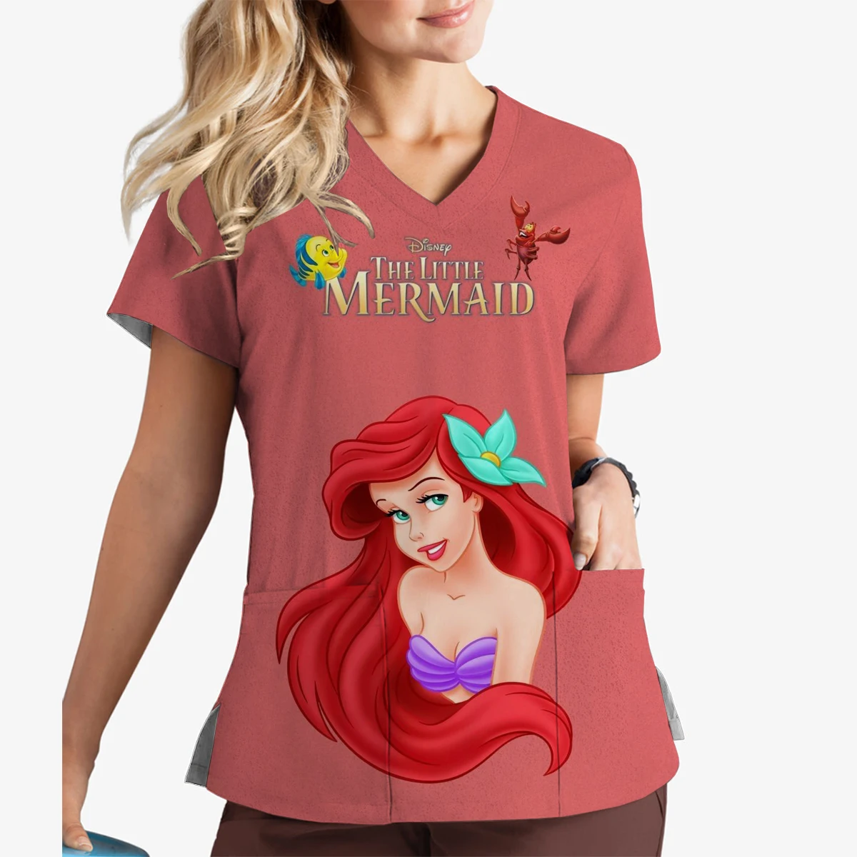 جديد المرأة فرك القمم الملابس الطبية بلوزات على شكل حرف v ديزني حورية البحر الأميرة ارييل مطبوعة ملابس العمل الملابس النسائية تي شيرت