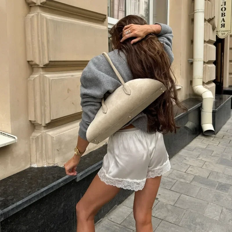 

Женская однотонная белая мини-юбка с асимметричной кружевной отделкой и рюшами, лето 2029, модные милые атласные женские юбки, праздничный пляжный женский предмет