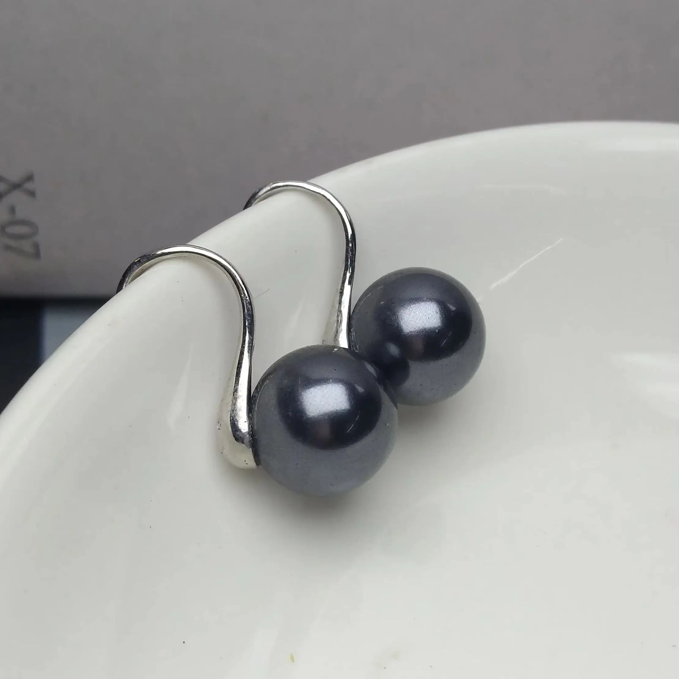 

Настраиваемые серьги-подвески с круглым черным жемчугом Южных морей 10-11 мм, экзотические, роскошные, из стерлингового серебра S925, для любого случая