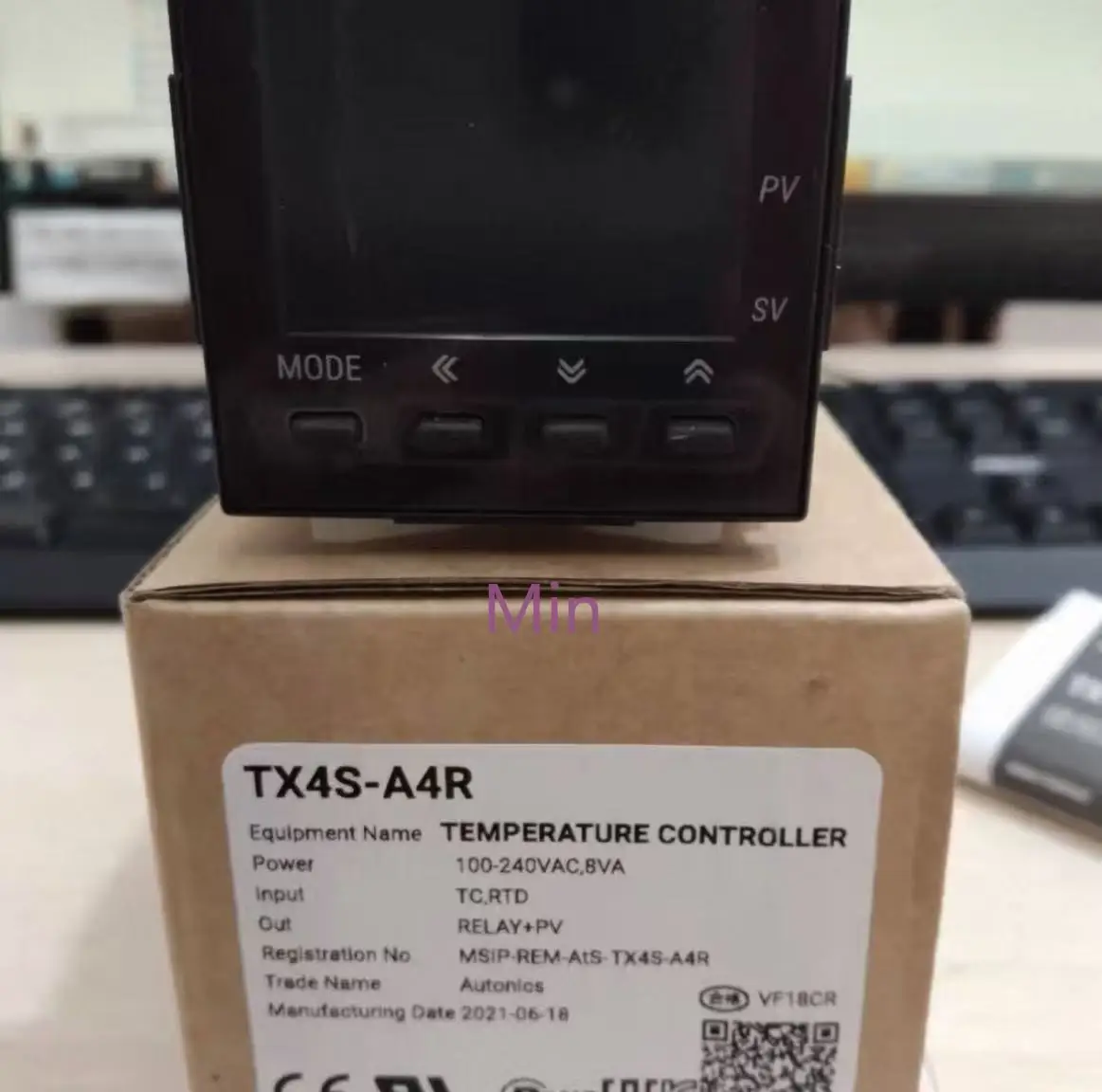 Brand New and Original TX4S-14S TX4S-14R TX4S-24R TX4S-14C TX4S-A4S TX4S-B4S TX4S-P4N TX4S-B4R