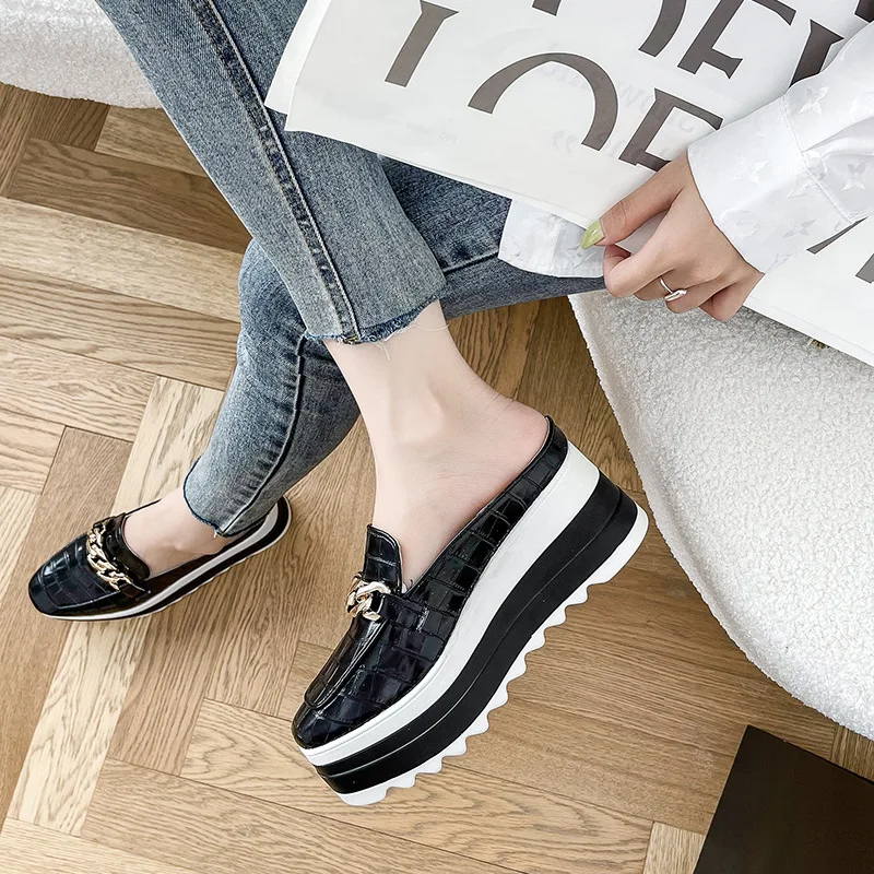 Slippers Women Flip Flops Comfortable Rubber Platform Shoes Women Casual Round Toe Flat Loafers Flats Autumn Women Shoes PU 2023