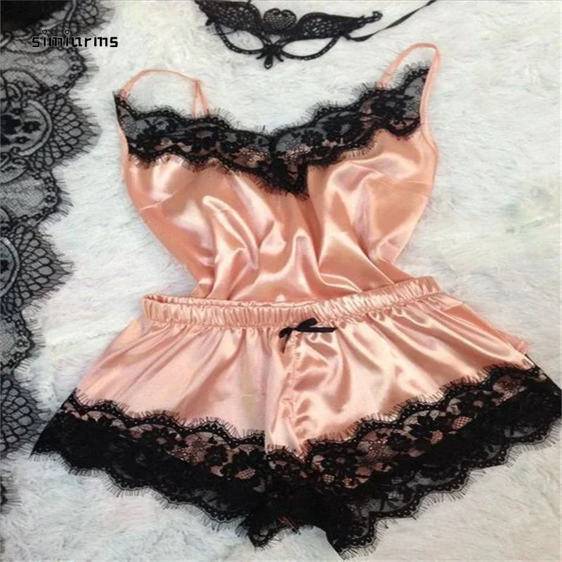 Pijama Sexy de seda para mujer, Conjunto de pijama de encaje negro con cuello en V, Top con tirantes y pantalones cortos, ropa interior para el hogar, vestido