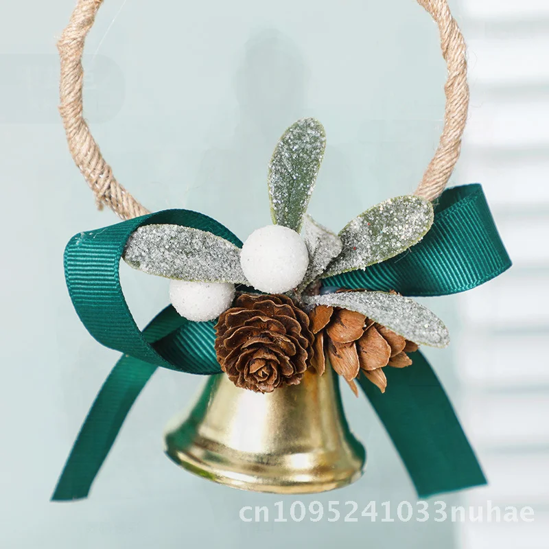 

Handcrafted European Style Wooden Christmas Wreath Cross-border Decorative Arrangement Props for Window Door Hanging