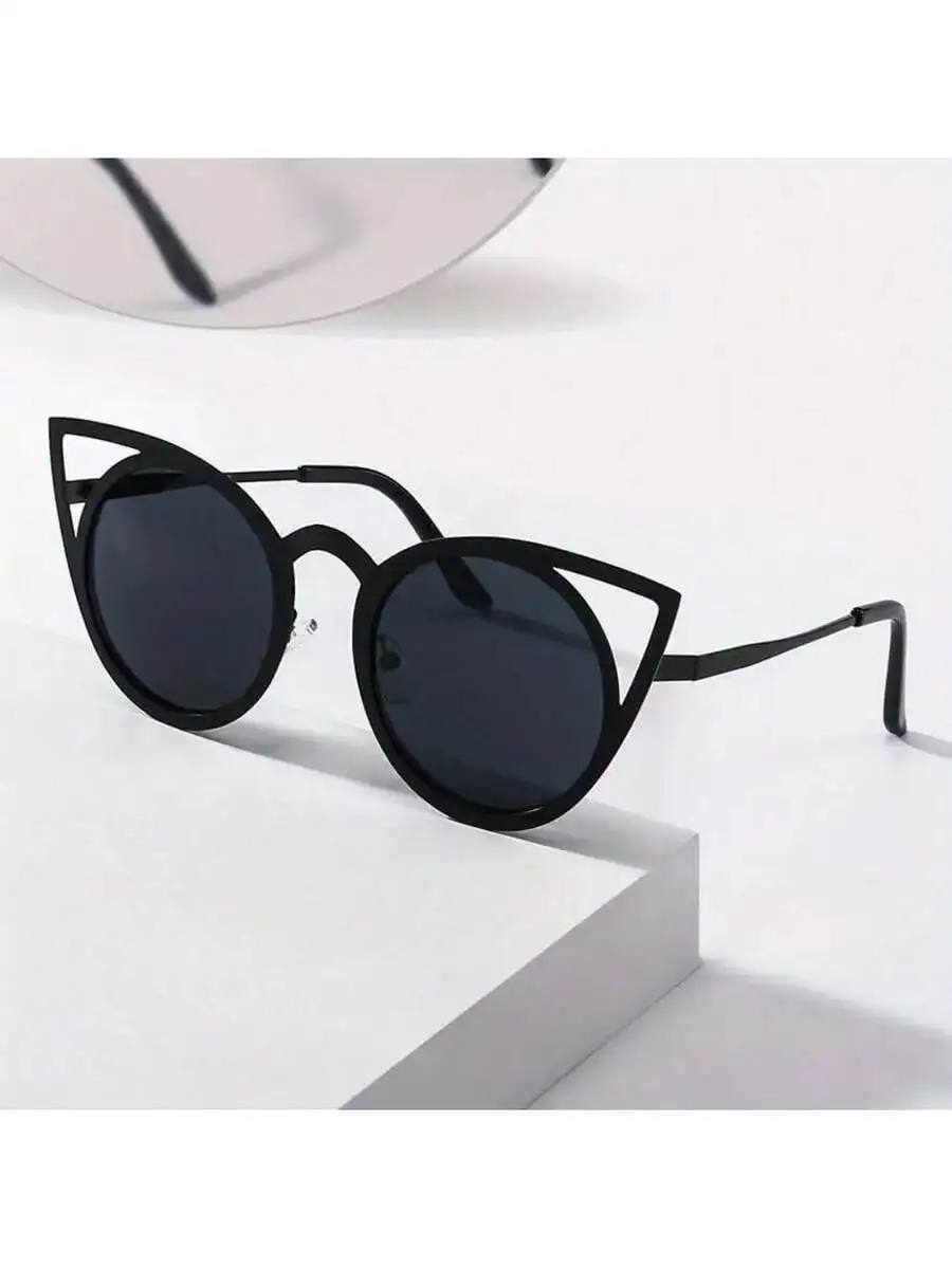 

Cat Eye Round Metal Hollow Frame Sunglasses For Women Men Unisex Fashion Accessories