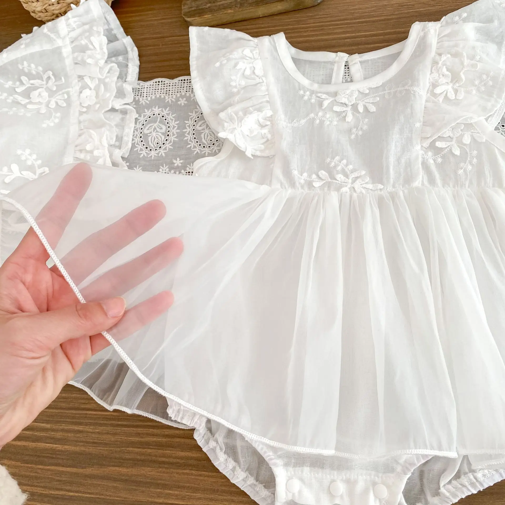 2025 Summer Baby Mesh Bag Fart Dress, Stylish Flower Princess Dress, Baby Girl Hundred Day Banquet One Year Old Dress