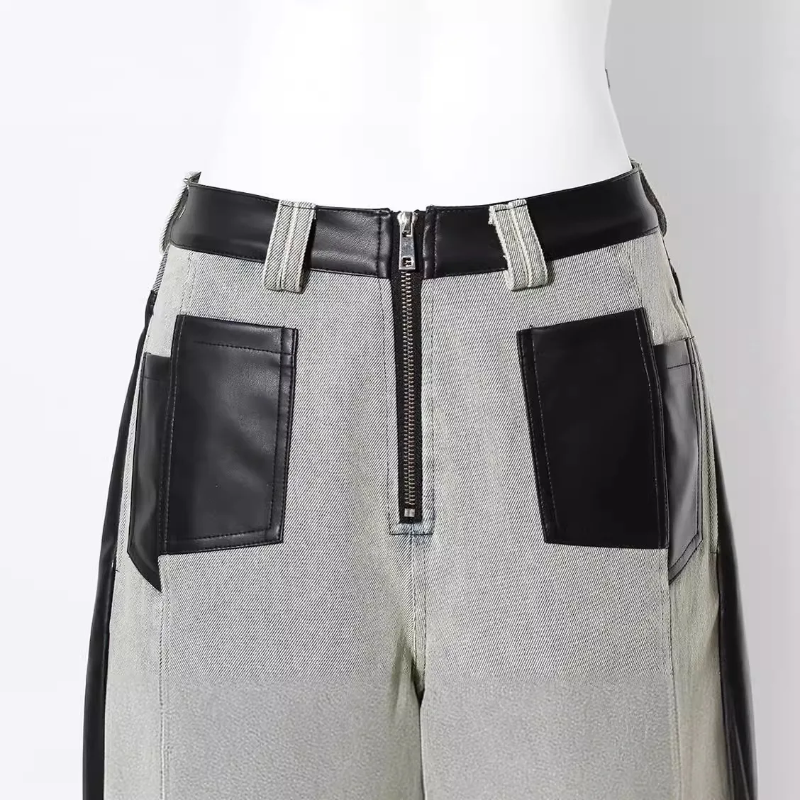 Jeans da donna a gamba dritta stile street vintage per la primavera, vestibilità ampia, in pelle lavata, impiombata a contrasto, gamba lunga di nicchia unica