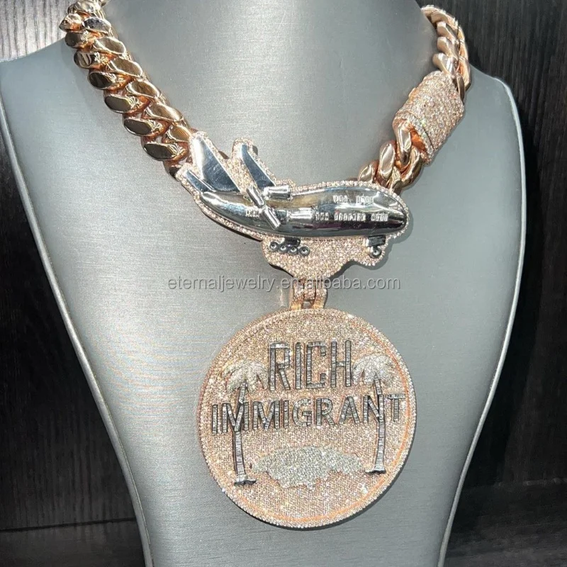 European American Trend Iced Out Rich Immigrant Pendant,  Airplane Necklace, Plated Cuban Chain, Hip Hop Rapper Jewelry hangers