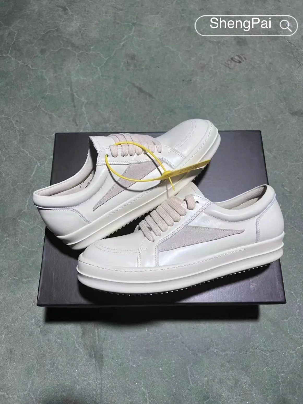 

Retro Men's Casual Shoes Leather Ivory White Non-Slip Outdoor Low Top Sneakers Comfortable Walking Fashion Lace Up Flat Shoes