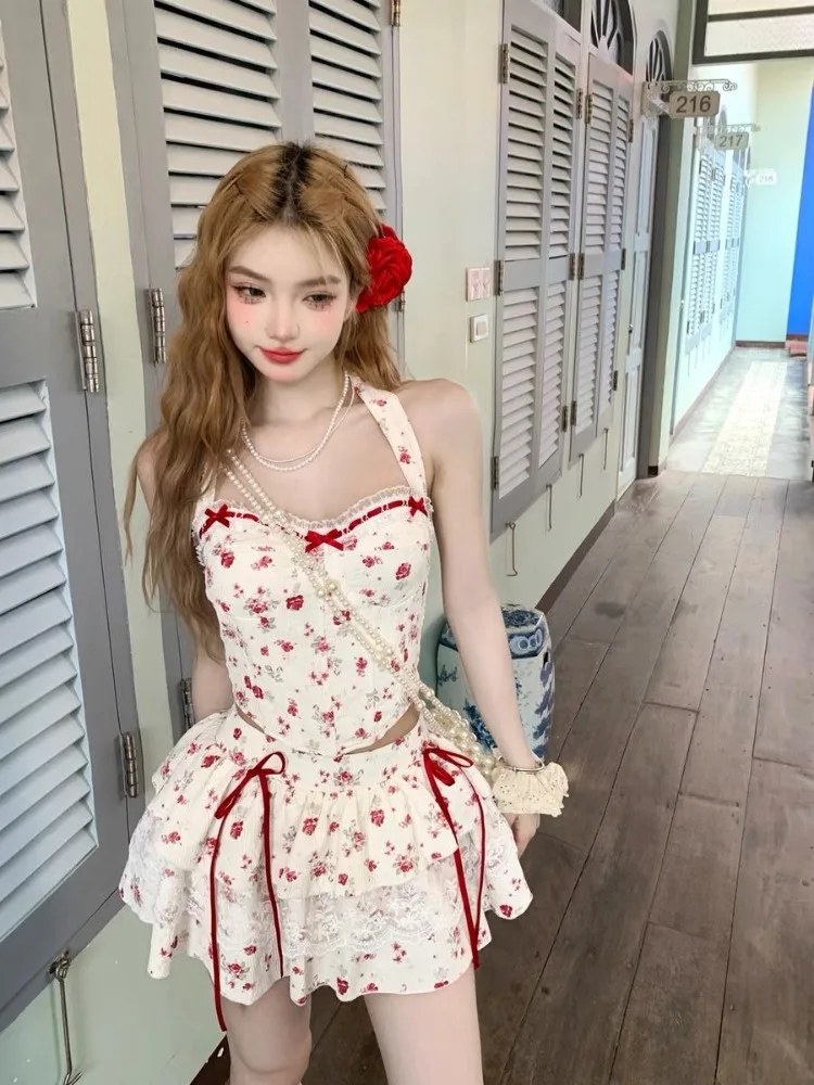 

Elegant Sweet Floral Bow Halter Strapless Vest for Women+ 2025 Summer New Slim Waist Cake Skirts Y2k Fashion Two Piece Sets