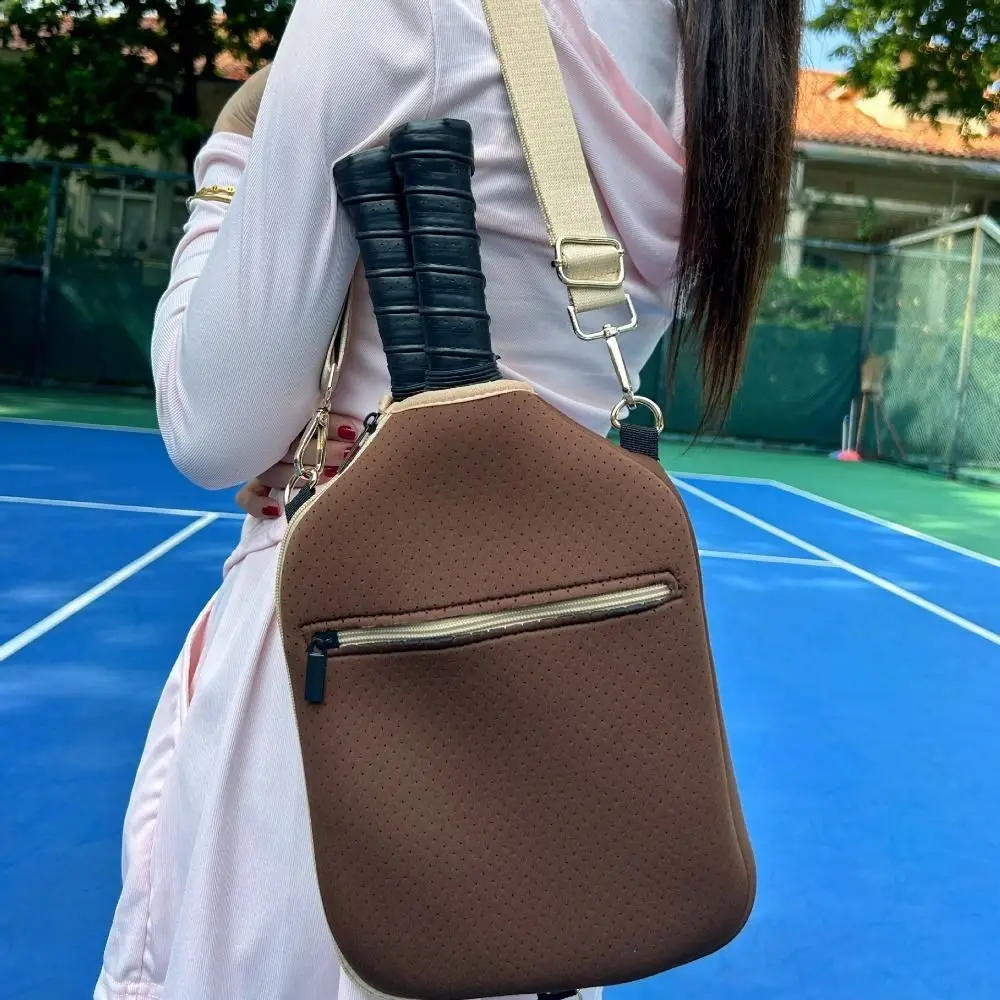 

Large Capacity Pickleball Crossbody Bag Waterproof Zipper Closure Pickleball Paddle Cover Professional Adjustable Strap
