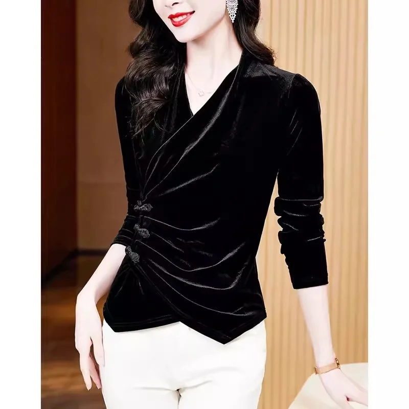 2024 Jesienna nowa damska koszula z długim rękawem High End Velvet Button Up Shirt V-neck Cross Top Female Versatile Small Shirt Odzież zewnętrzna