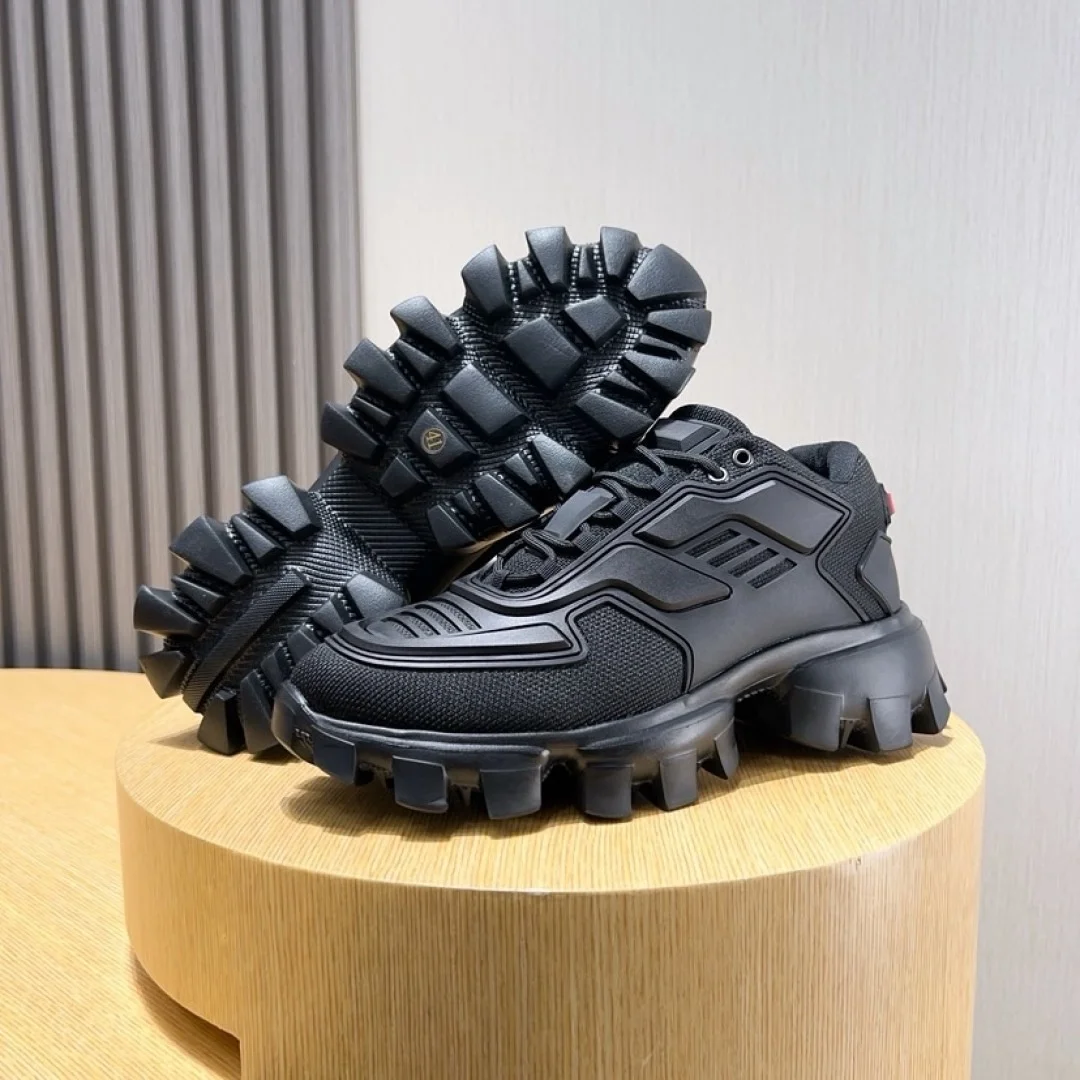 

Luxury Brand Couples Casual Footwear Running Shoes Punk Style Platform Lace Up Dad Sneakers Casual Sneakers Outdoor Sports Shoes