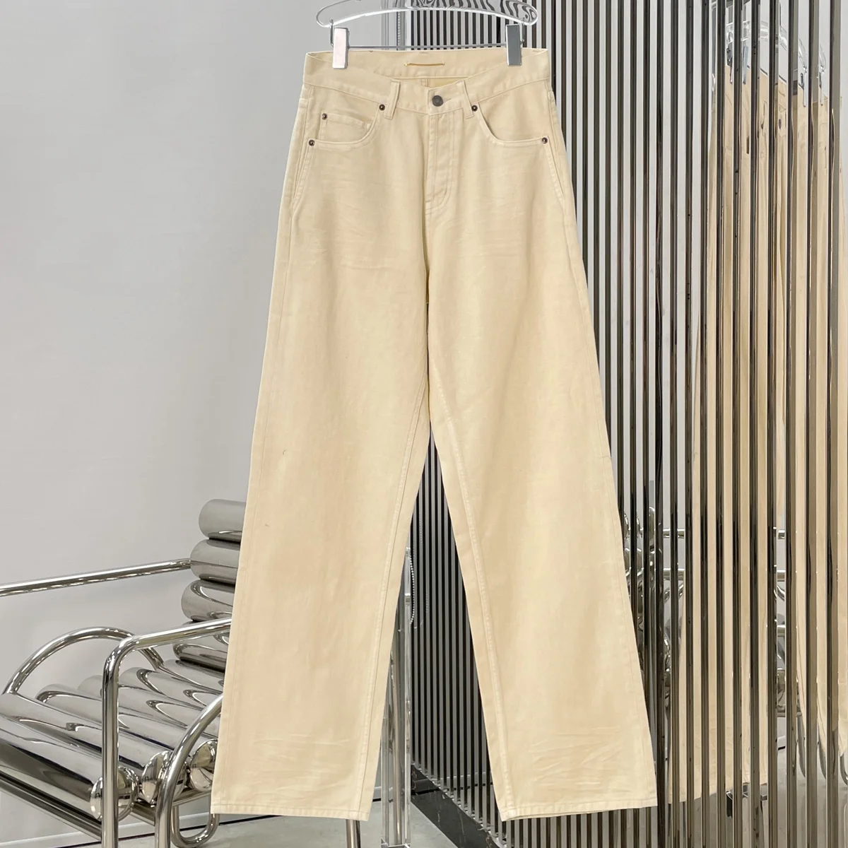 2026 High Quality Women Beige Straight Leg Jeans Casual Daily Commute Outfit lyt127426