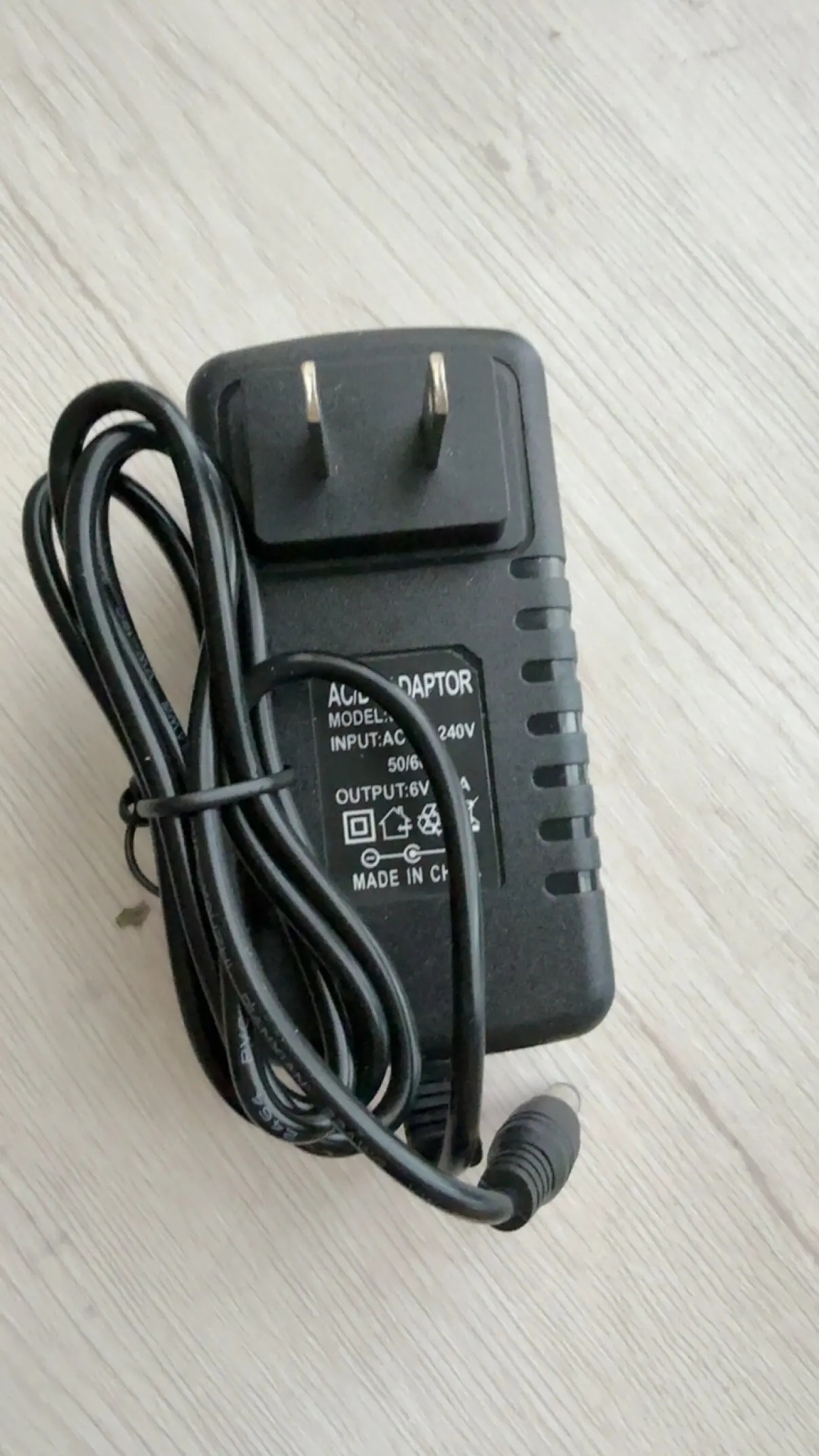 AC DC 6V 2A Power Adapter, Replacement Power Supply for TV160 7th Generation Converter ###Amazon Minimalist Title