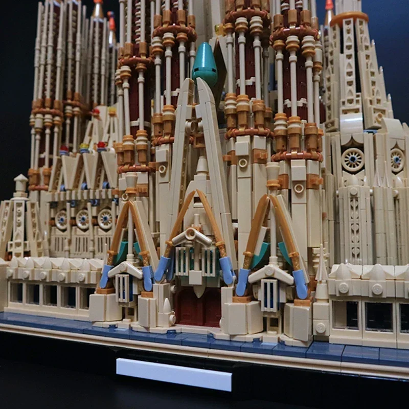 Bloques de construcción de la Sagrada Familia, juguete de ladrillos modulares con diseño de vista de la calle, ideal para regalo de Navidad