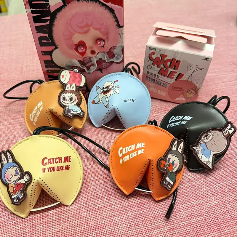 POPMART THE MONSTERS Serie Catch Me If You Like Me Caja Sorpresa Figura de Anime Bolsa Misteriosa Juguetes de Escritorio