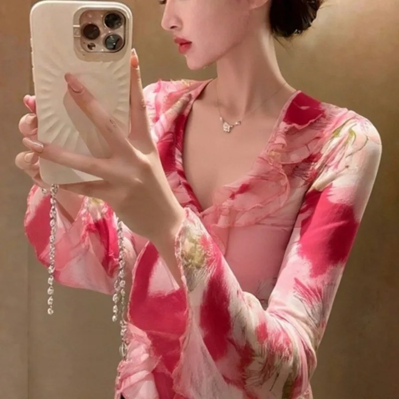 Niche Non-collision High-end Sense of Giant Good-looking Dopamine Pink Top Korean Atmosphere, Winter Light Mature Royal Sister