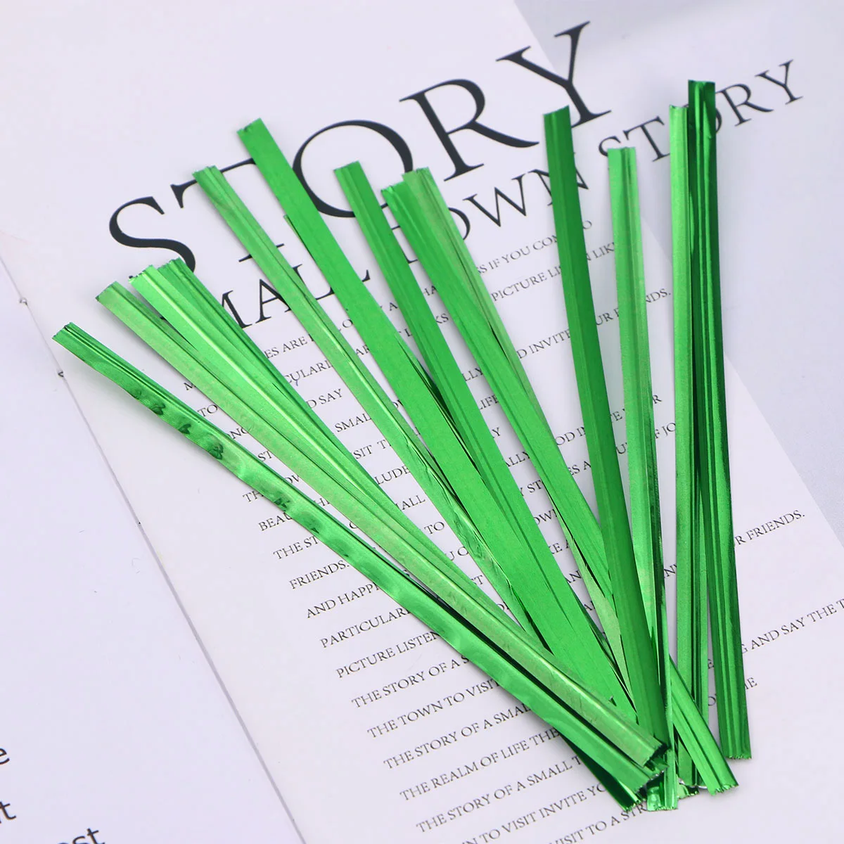 

800Pcs Colorful Metallic Bread Candy Bag Ties Easy Tie for Wedding Birthday Party Gift Packaging Decoration