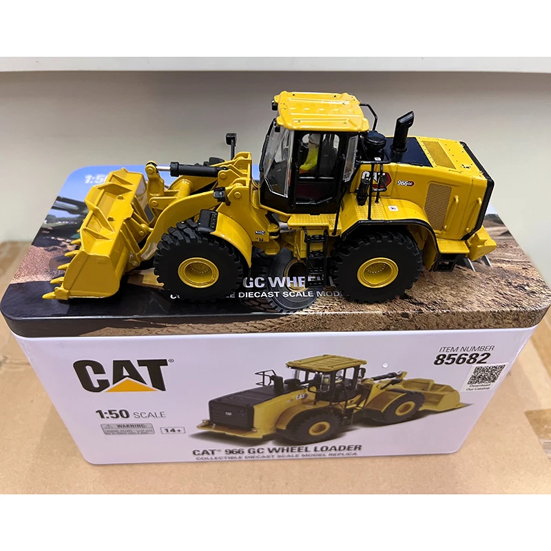 

DM Diecast 1:50 Scale CAT 966 Wheel Loader Alloy Engineering Car Model 85682 Collection Souvenir Display Ornaments Toy