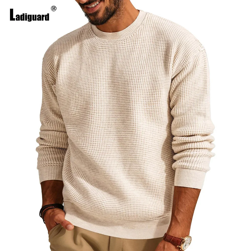 Men Fashion Knitted Sweater Long Sleeves Model Knitted Pullovers 2025 American and Europe Casual Street Tops Mens Simple Jumpers