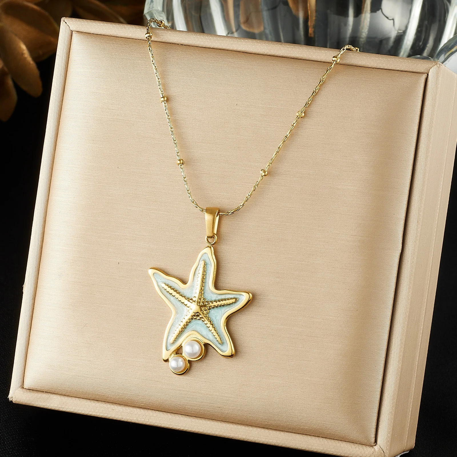 Halskette mit blauem Emaille-Seestern und Perlenanhänger aus Edelstahl für Damen, Meerestier-Halskette, Schmuck