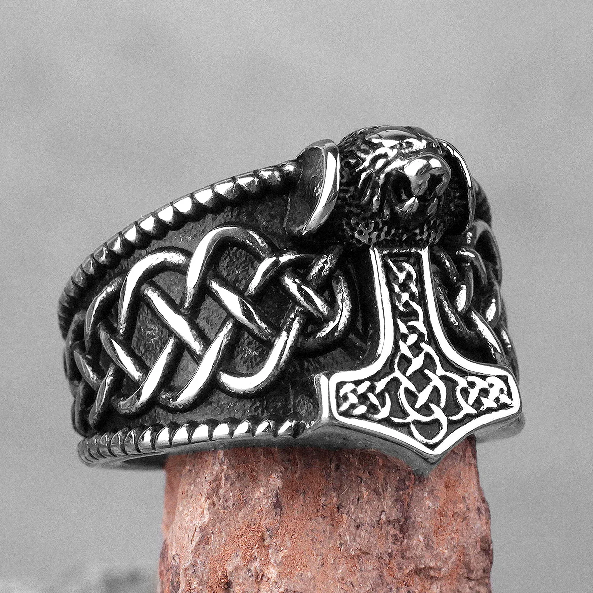 

Stainless Steel Men Rings Griffon Quake Thor's Hammer Punk Hip Hop for Biker Male Boyfriend Jewelry Creativity Gift Wholesale