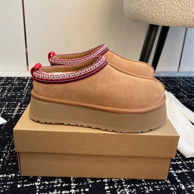 High‑Quality 2027 Women Ethnic Style Flat Snow Slippers Thick Wool Lined Slip‑on Warm Winter Cotton Shoes