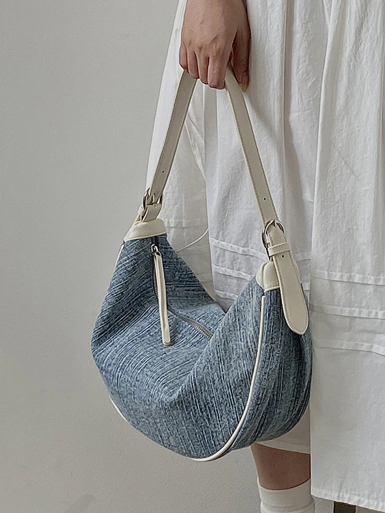 

Модная джинсовая сумка на одно плечо в стиле ретро, новая осенняя женская сумка большой вместимости, корейские универсальные сумки в форме полумесяца для поездок на работу