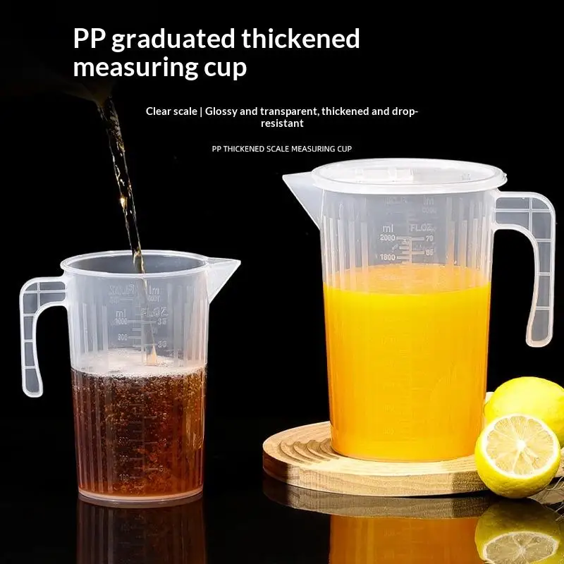 Kitchen Baking Graduated Measuring Cup Large Capacity Clear Plastic with Sealed Lid for Cooking Liquid Measuring Use