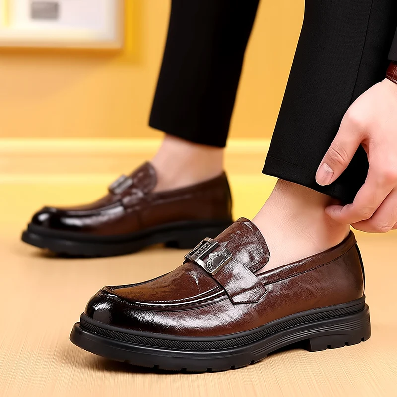 อเมริกันชายรองเท้าสบายๆแฟชั่นผู้ชายรองเท้าหนังความสูง Loafers ถั่วขับรถรองเท้า