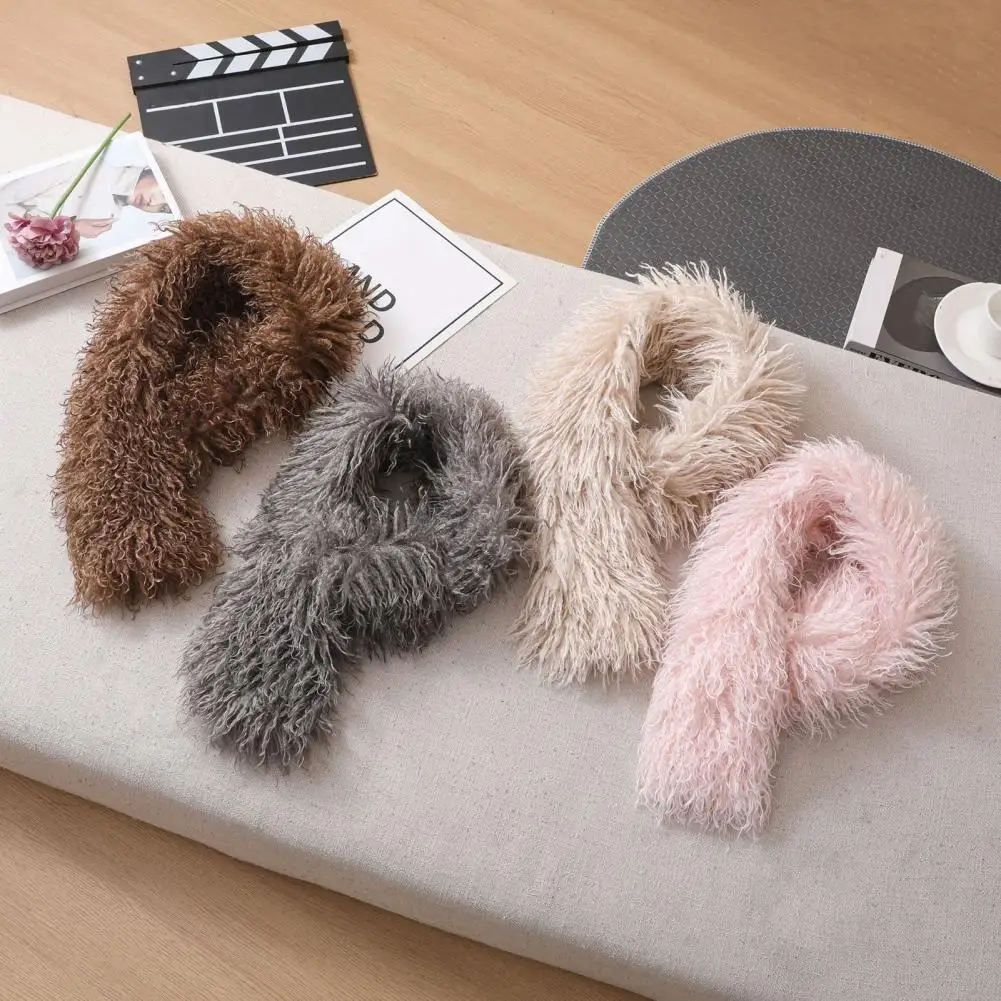 Fall-proof Scarf Magnetic Design Scarf Cozy Plush Scarf with Magnetic Closure for Women Stylish Winter for Wear for Commutes
