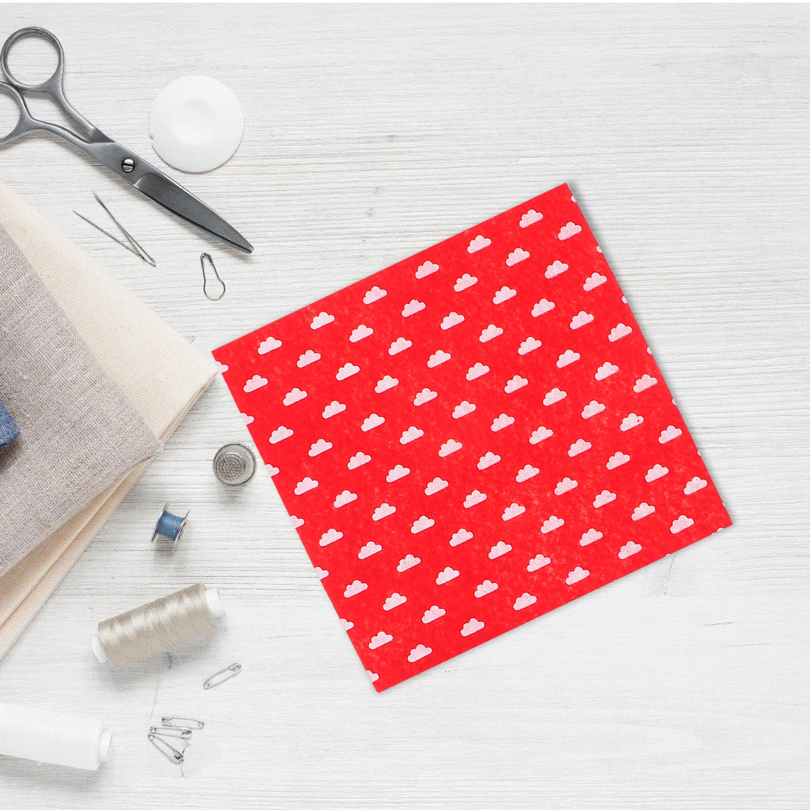 

20Pcs Square Nonwoven Fabric Pieces Print Material for Christmas Tree Decorations Gift Making Hat Accessories