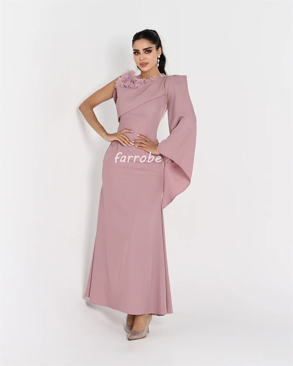 Robe Mi-Longue Froncée et Drapée de Style Moderne à la Mode, Vêtement Personnalisé, Asymétrique, Épaule Dénudée, sur Mesure, pour Occasions Assorties