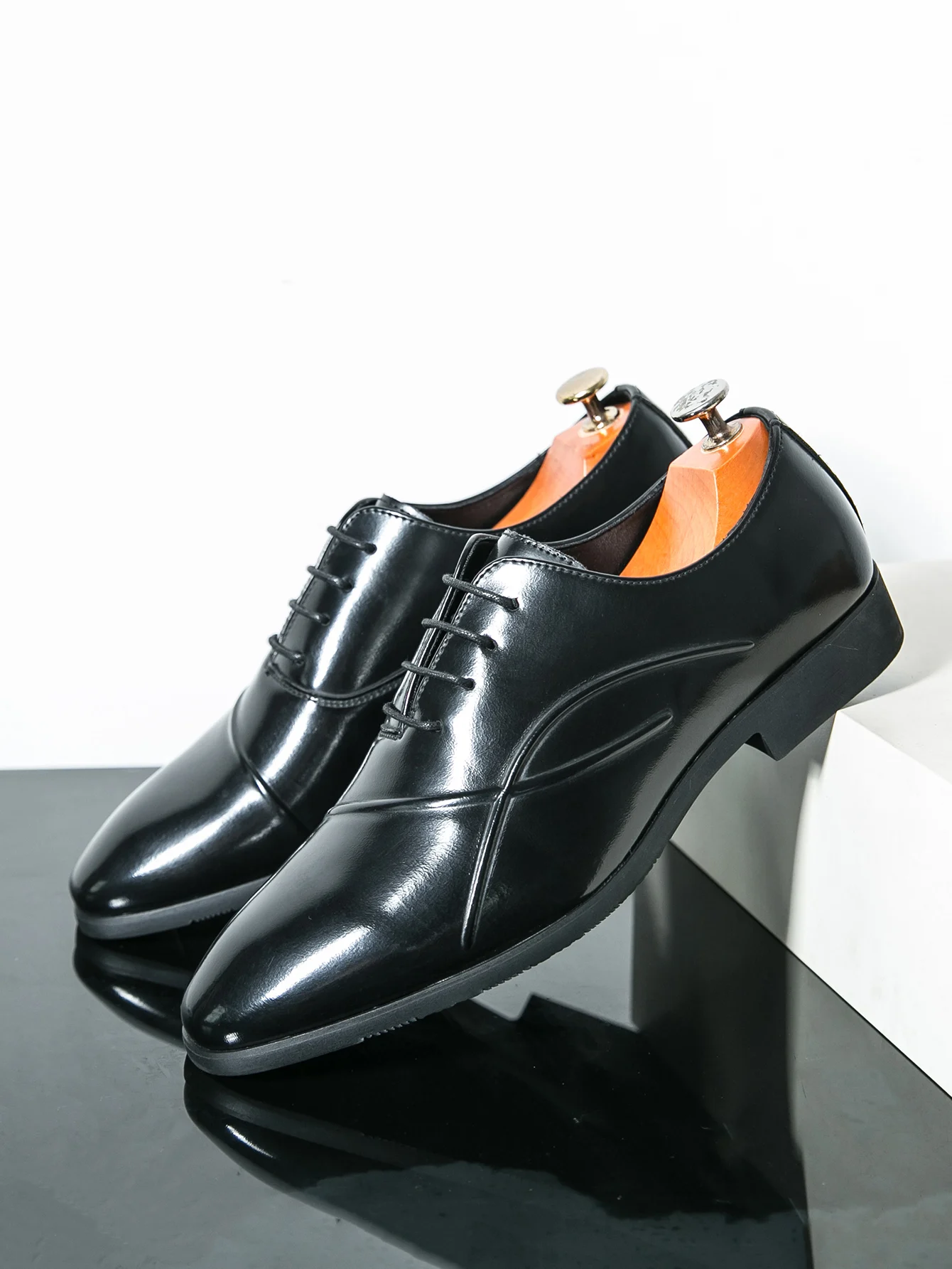Brand Designer Men's Patent Italian Leather Shoes Business office commuting Loafter Luxury Wedding Prom Catwalk Social Oxfords