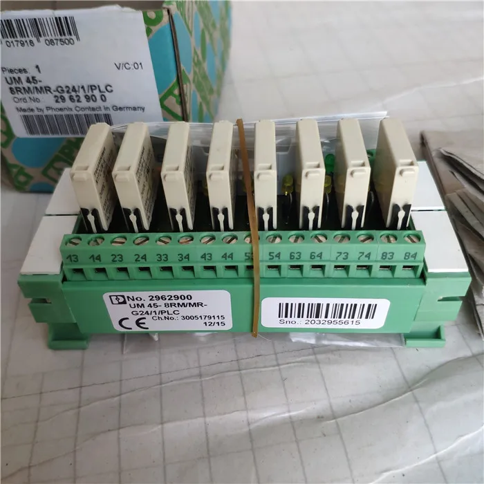 Phoenix Original, Module actif UM45-8RM/MR-G24/1/PLC Spot, flambant neuf 2962900