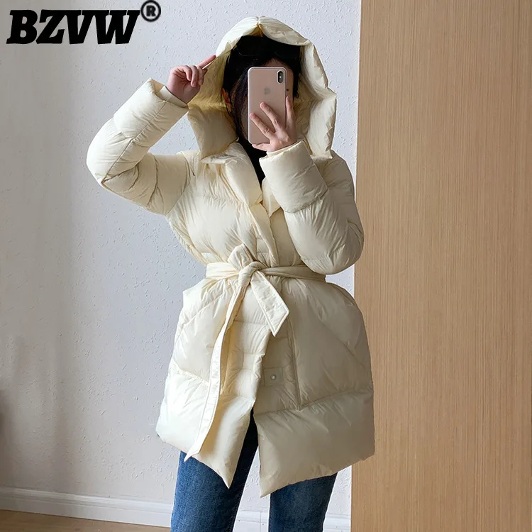 BZVW White Duck Down Jacket Women's 2024 Winter New Clothing Hooded Solid Color Belt Gathered Waist Casual Coats Female 25Z1746