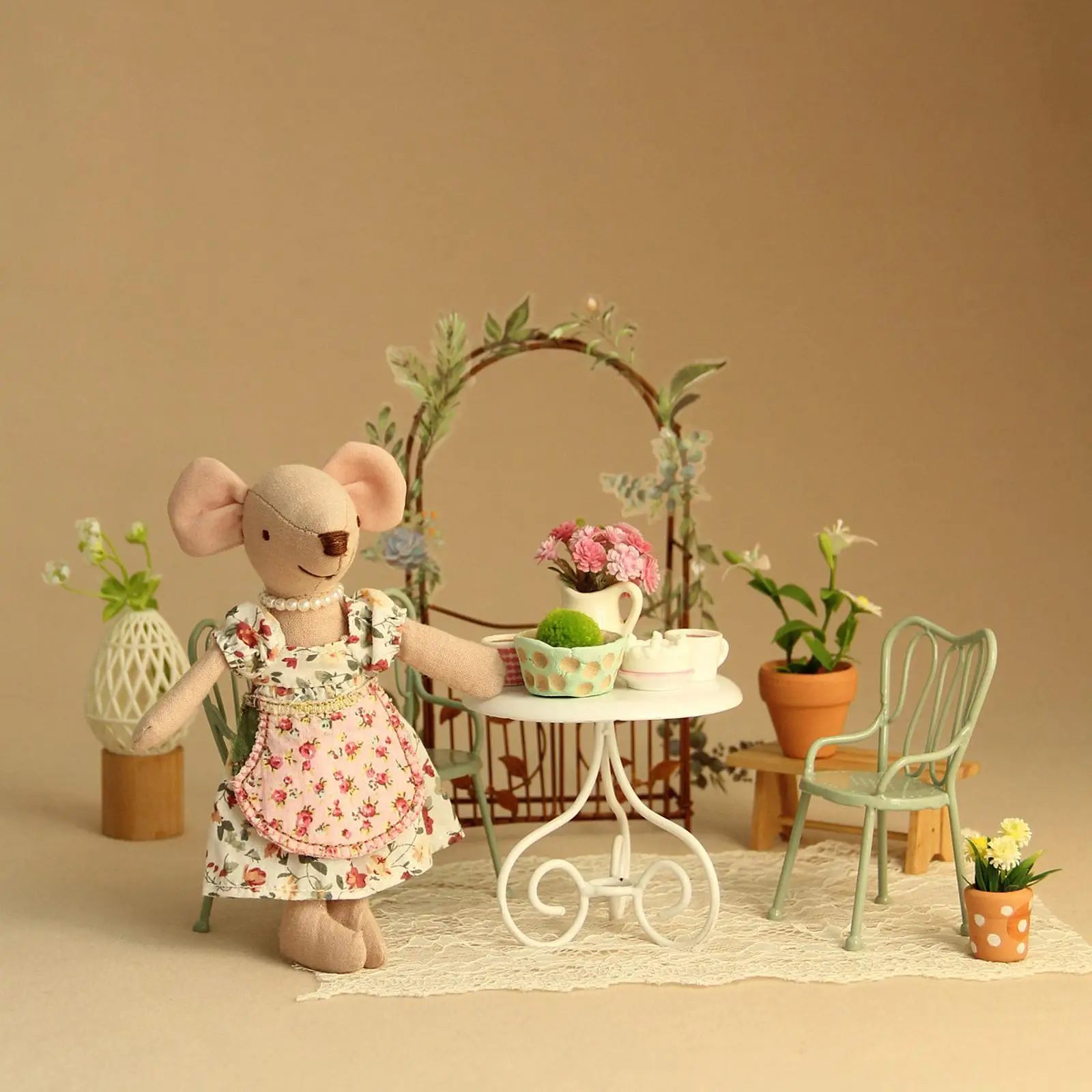 

Dollhouse Table Pretend Play Toy Handmade Photo Props Gift Miniature Furniture for Apartment Bakery Dollhouse Living Room Hotel