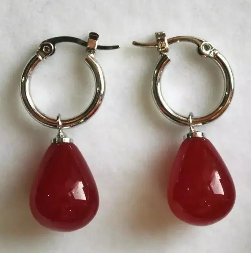 

Fashionable plate with silver ring red Malay jade water drop earring jade size: about 12x16mm